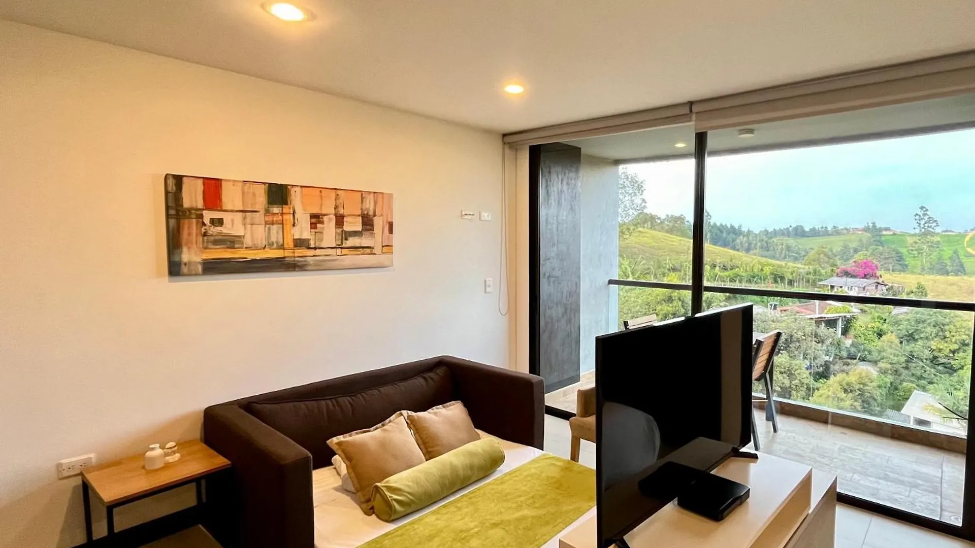 ****  Hotel Rioverde - Cercania Al Aeropuerto Rionegro Colombia